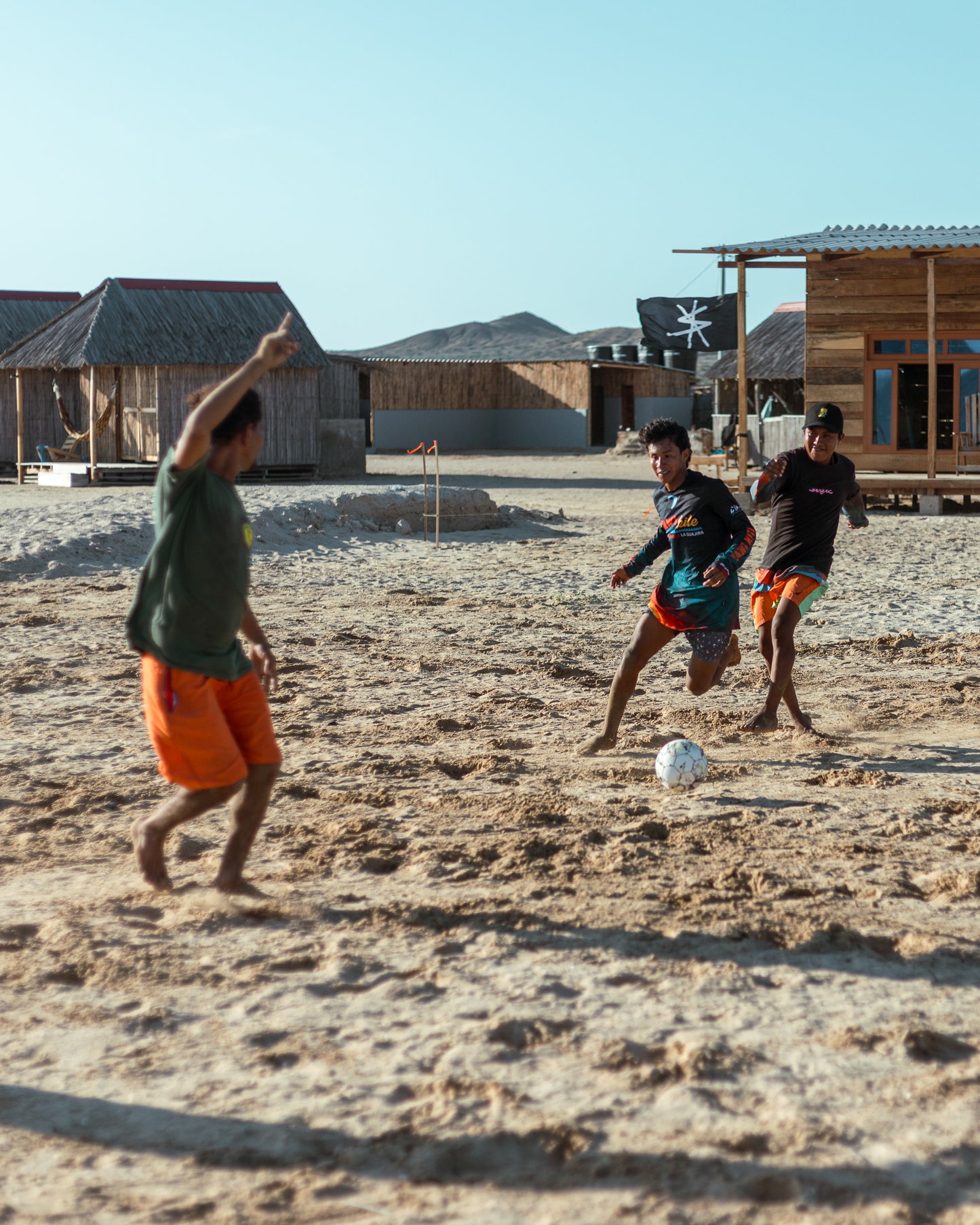SLOW LIFE, FAST KITES EXPERIENCE
